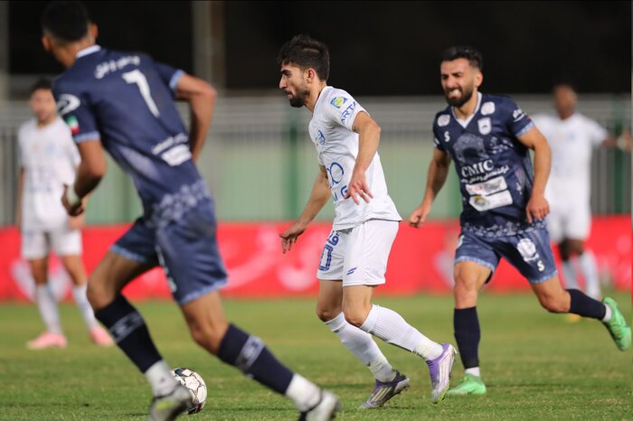 کوشکی بازیکن استقلال تهران